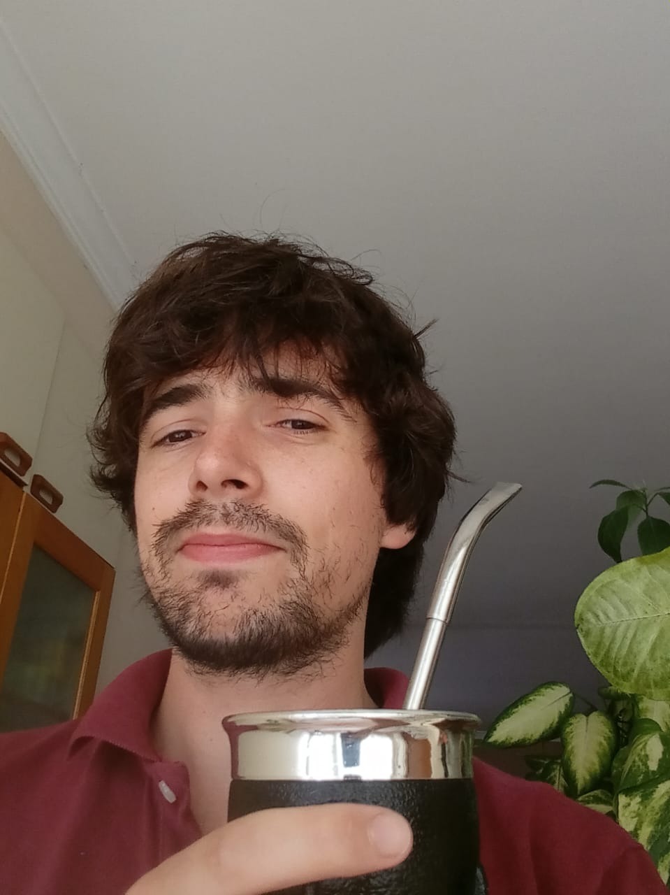 Foto de Marcos Vallasciani con mate